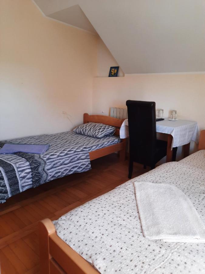 Hotel Pansion Lug Bělehrad Exteriér fotografie