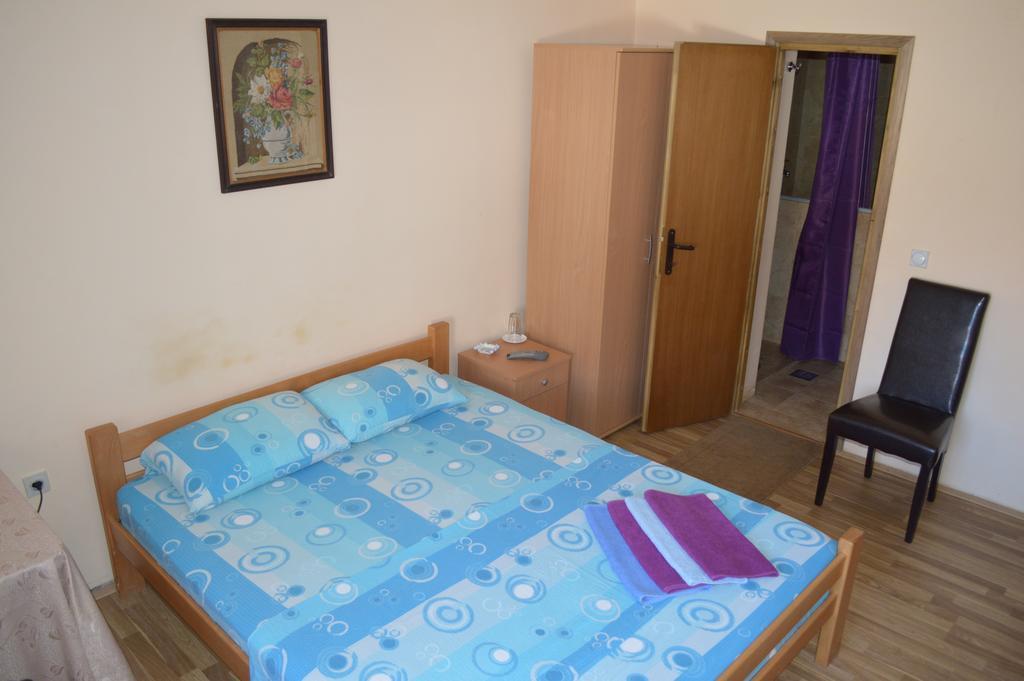 Hotel Pansion Lug Bělehrad Pokoj fotografie